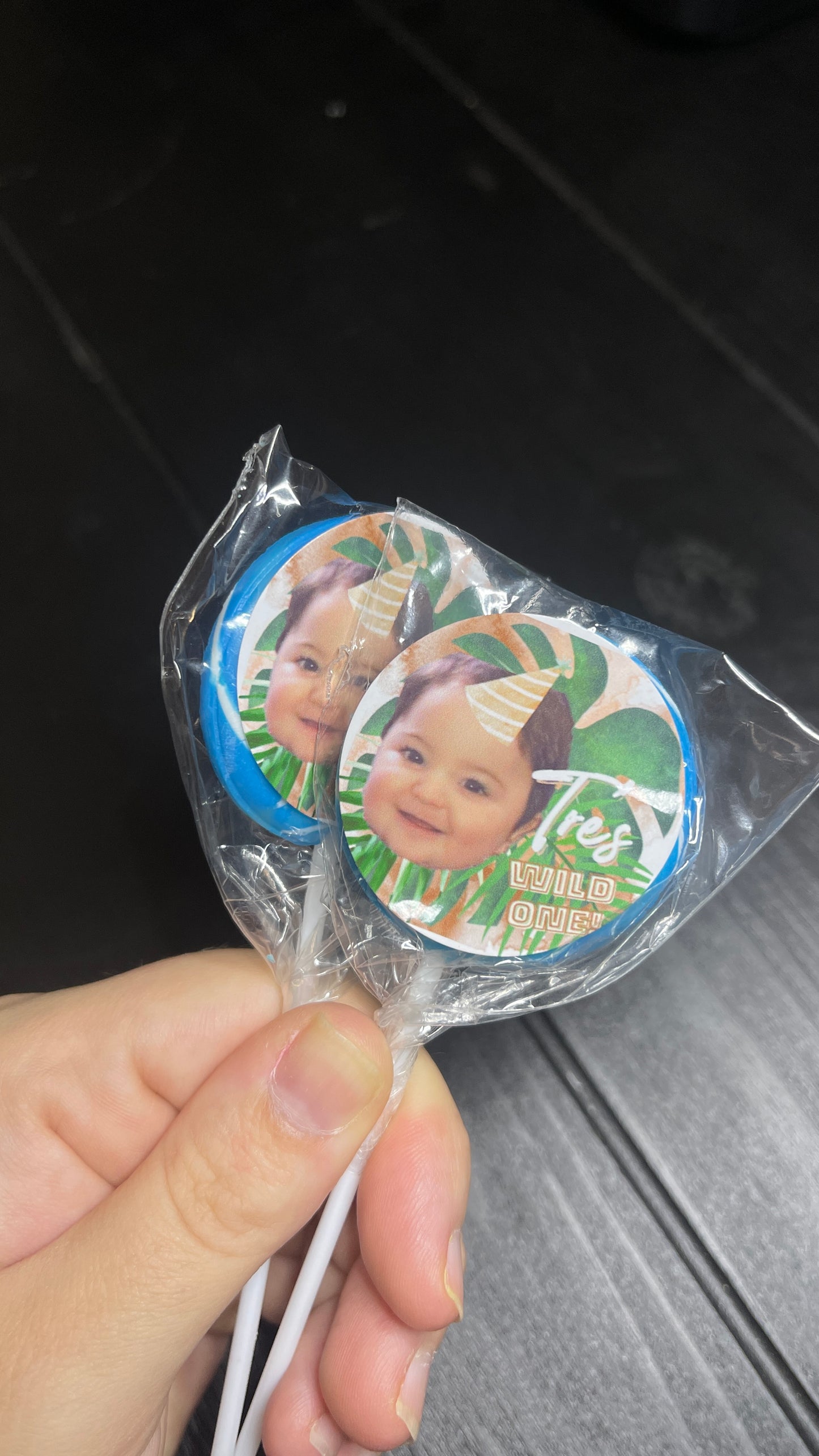 Personalised lollipops